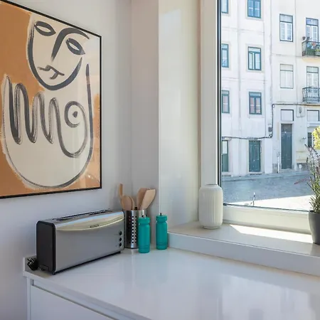 Design 3bdr Duplex W/balcony By Lovelystay