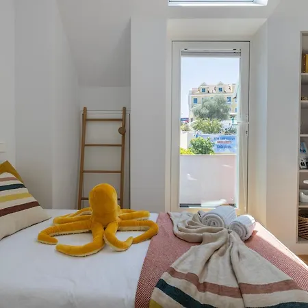아파트 Design 3bdr Duplex W/balcony By Lovelystay