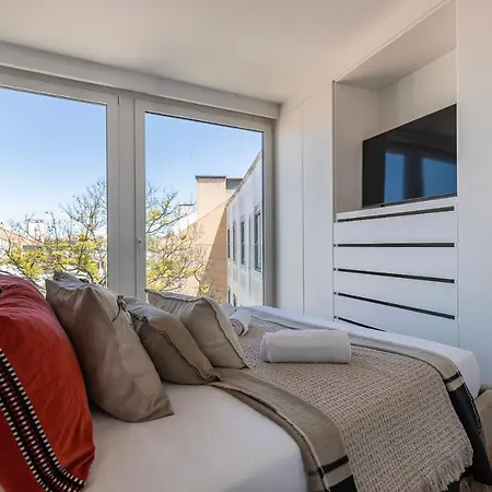 Lägenhet Design 3bdr Duplex W/balcony By Lovelystay